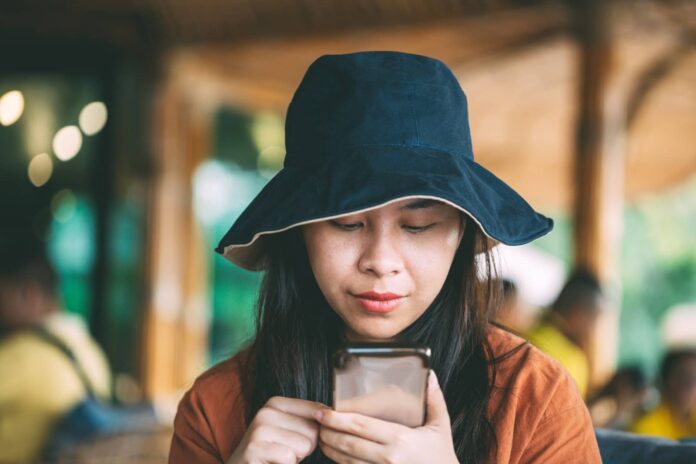 Comparing-Instagram-and-Twitter